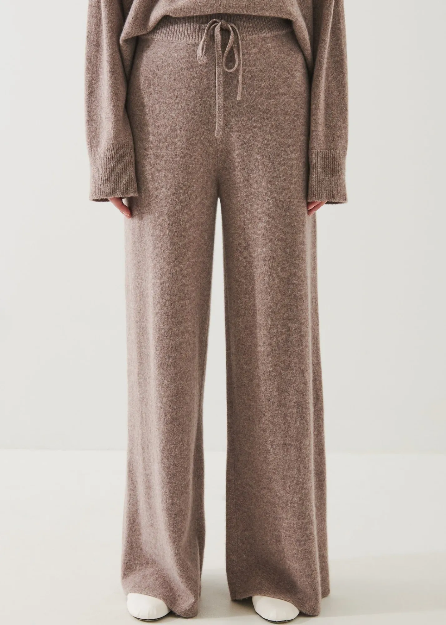 cashmere_drawstring_pant_10.webp PATRICK ASSARAF Cashmere Drawstring Pant | Women Pants