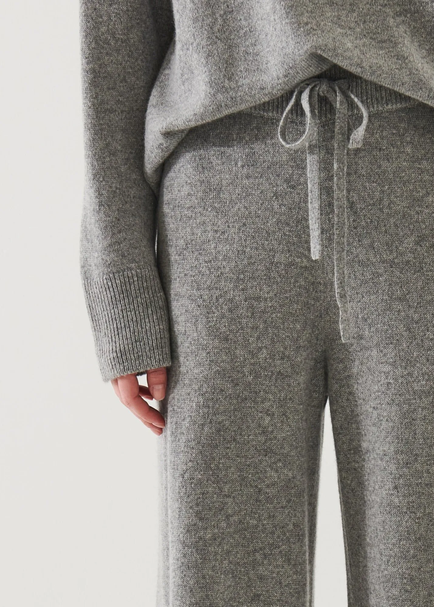 cashmere_drawstring_pant_13.webp PATRICK ASSARAF Cashmere Drawstring Pant | Women Pants