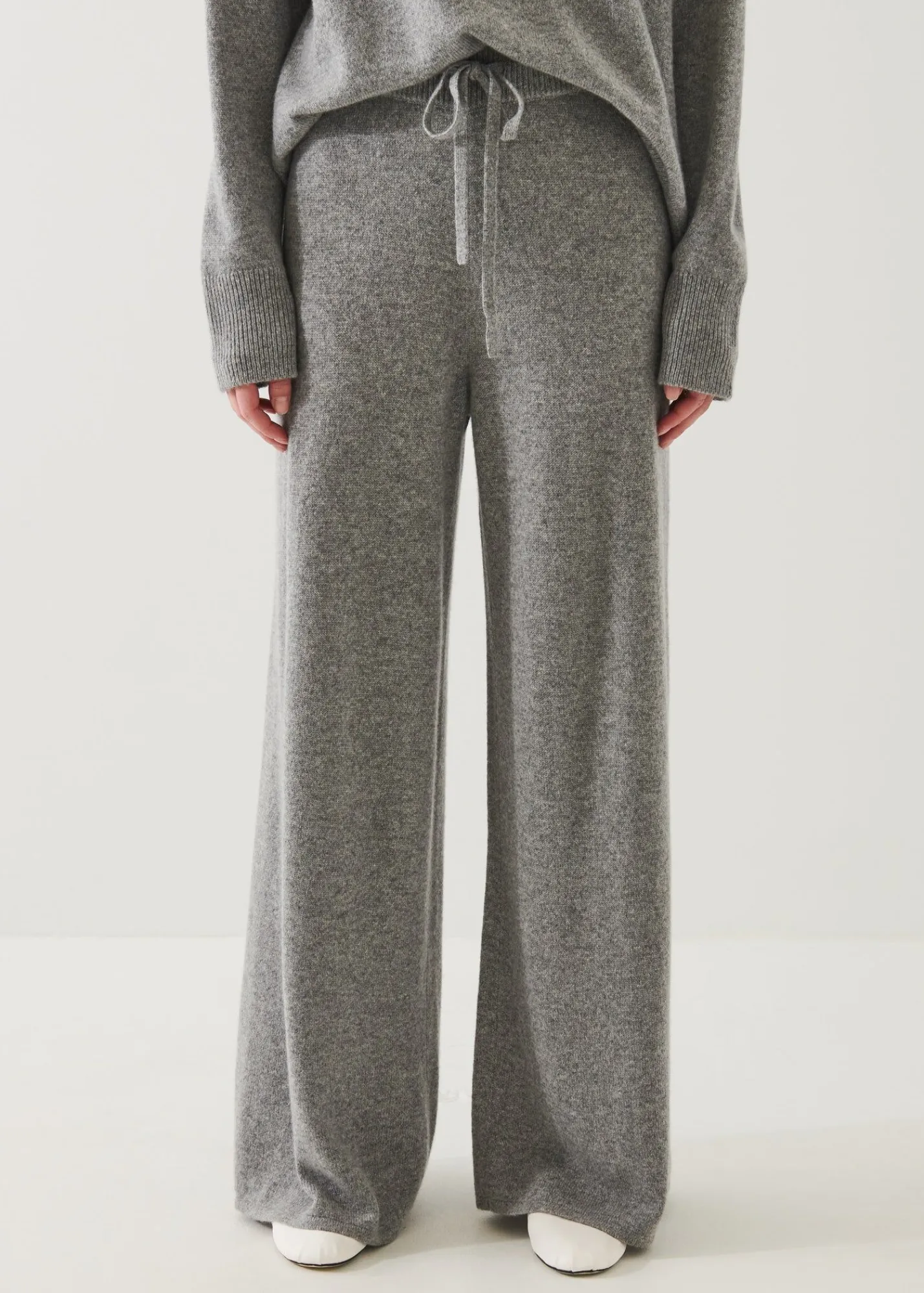 cashmere_drawstring_pant_14.webp PATRICK ASSARAF Cashmere Drawstring Pant | Women Pants