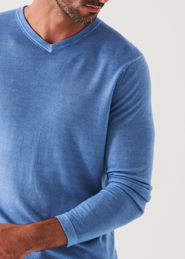 PATRICK ASSARAF Extra-Fine Merino Vintage Wash V-Neck | Men Knitwear