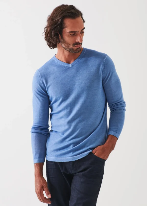 PATRICK ASSARAF Extra-Fine Merino Vintage Wash V-Neck | Men Knitwear
