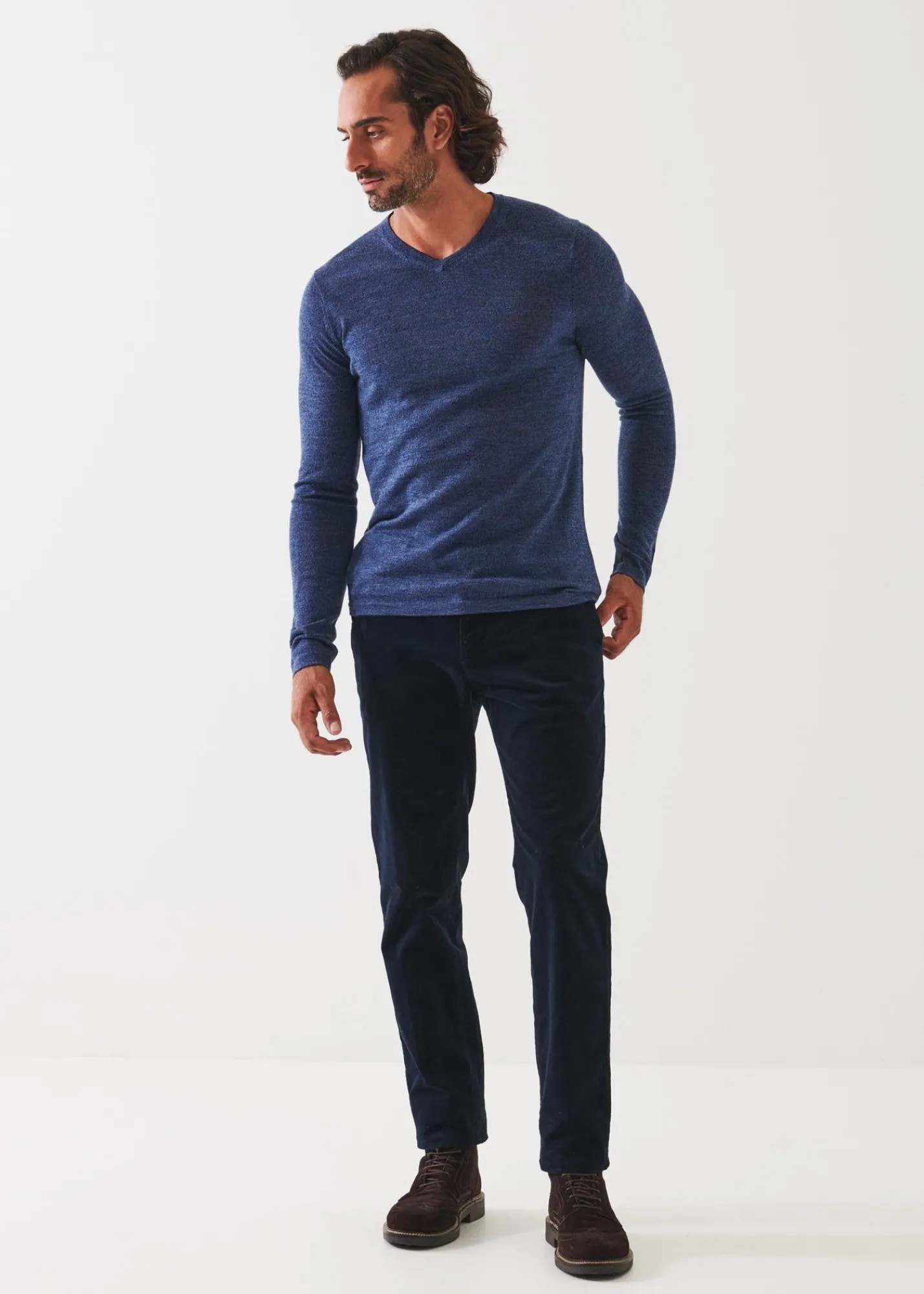 extrafine_merino_vneck_9.webp PATRICK ASSARAF Extra-Fine Merino V-Neck | Men Knitwear