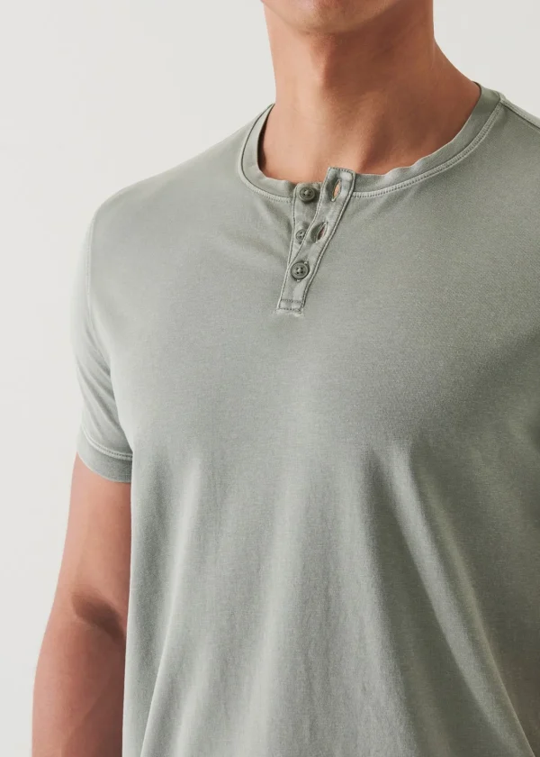 PATRICK ASSARAF Pima Cotton Stretch Vintage Wash Henley T-Shirt | Men T-Shirts